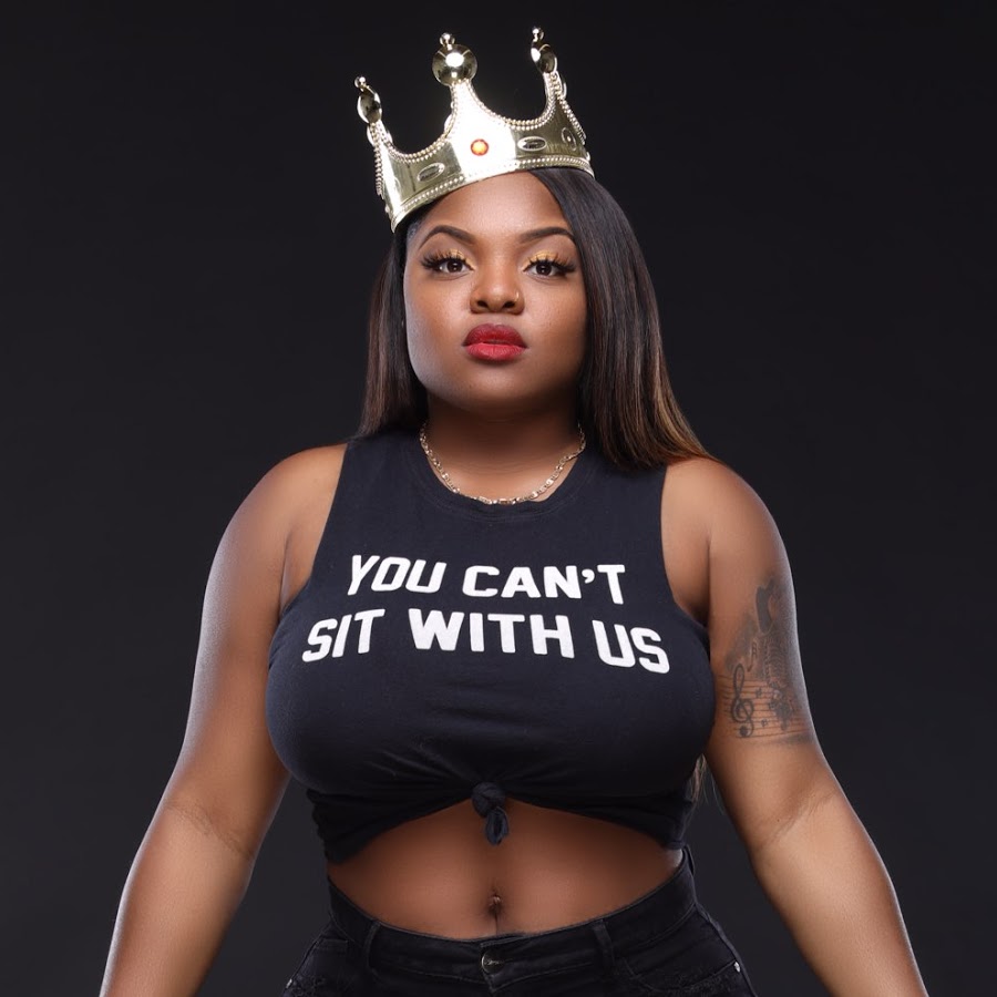 Promotional photograph of Inayah Lamis.