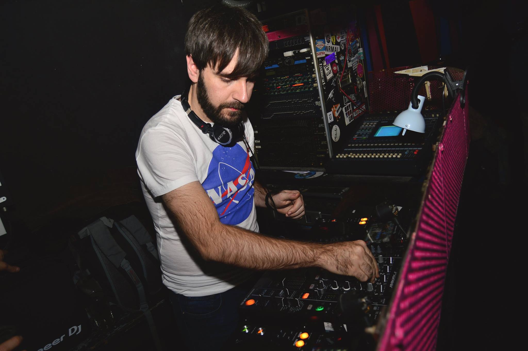 Fotografía promocional de Intronauta DJ