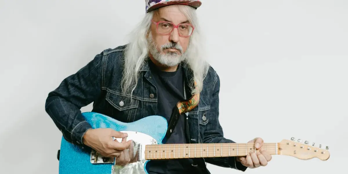 Fotografía promocional de J Mascis