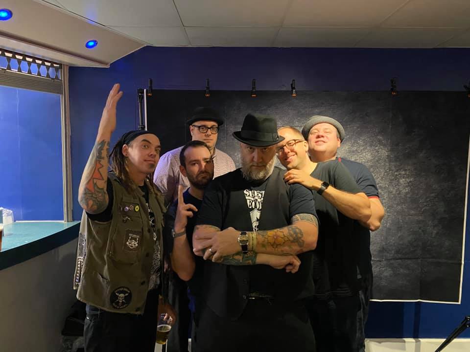 Fotografia promocional de J. Navarro & the Traitors.