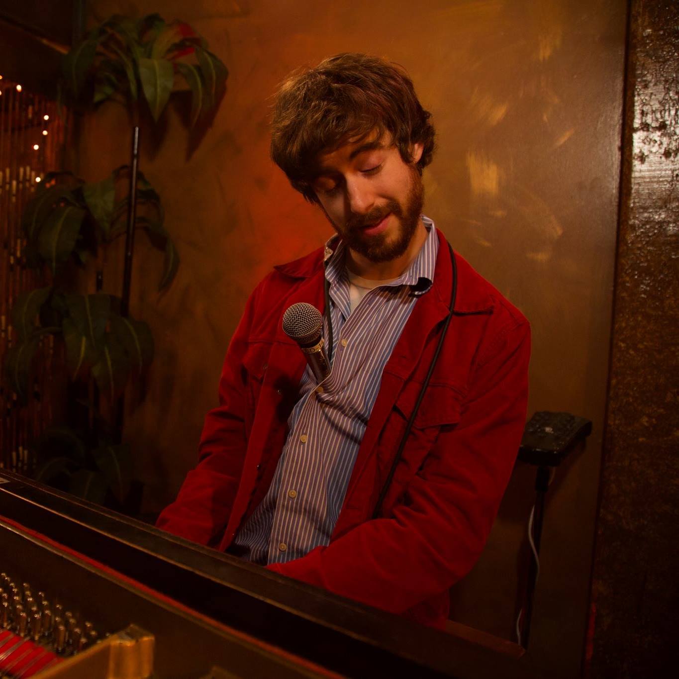 Fotografia promocional de Jake Sherman.