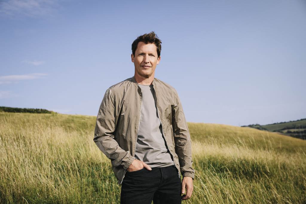 Fotografía promocional de James Blunt