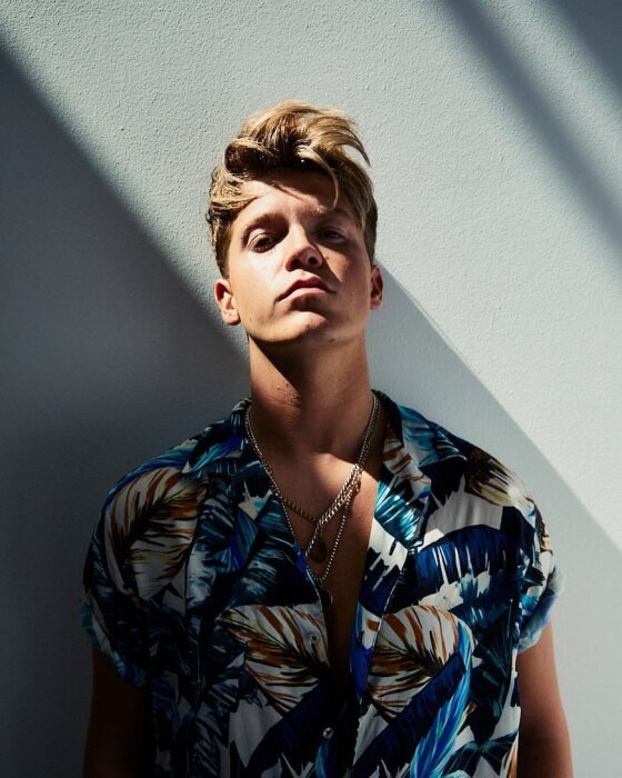 Promotional photograph of Jamie Miller.