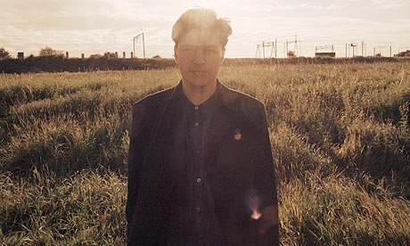 Promotional photograph of Jamie Woon.