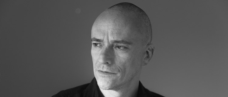 Fotografía promocional de Javier Álvarez