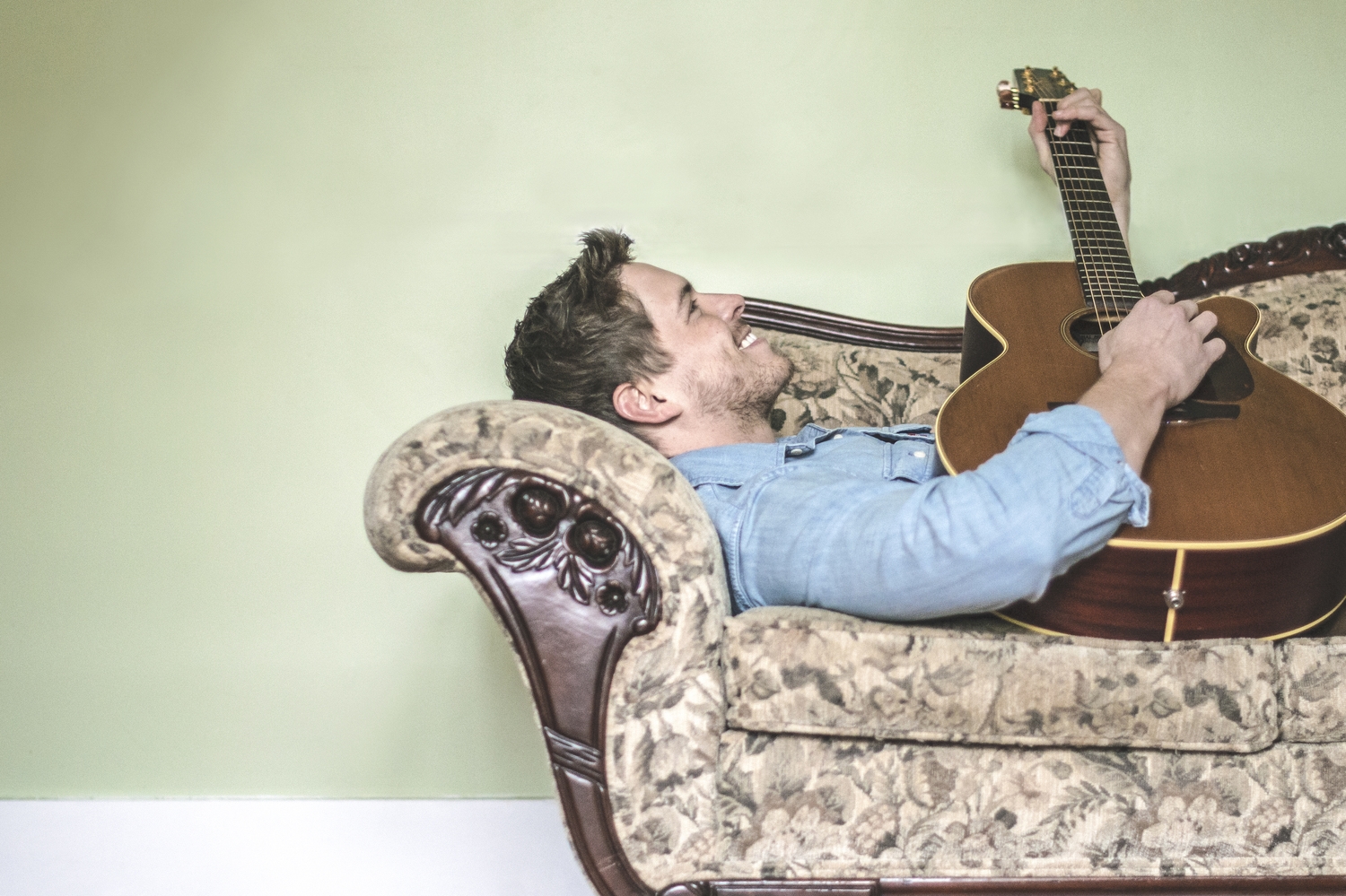 Fotografia promocional de Jay Taylor.