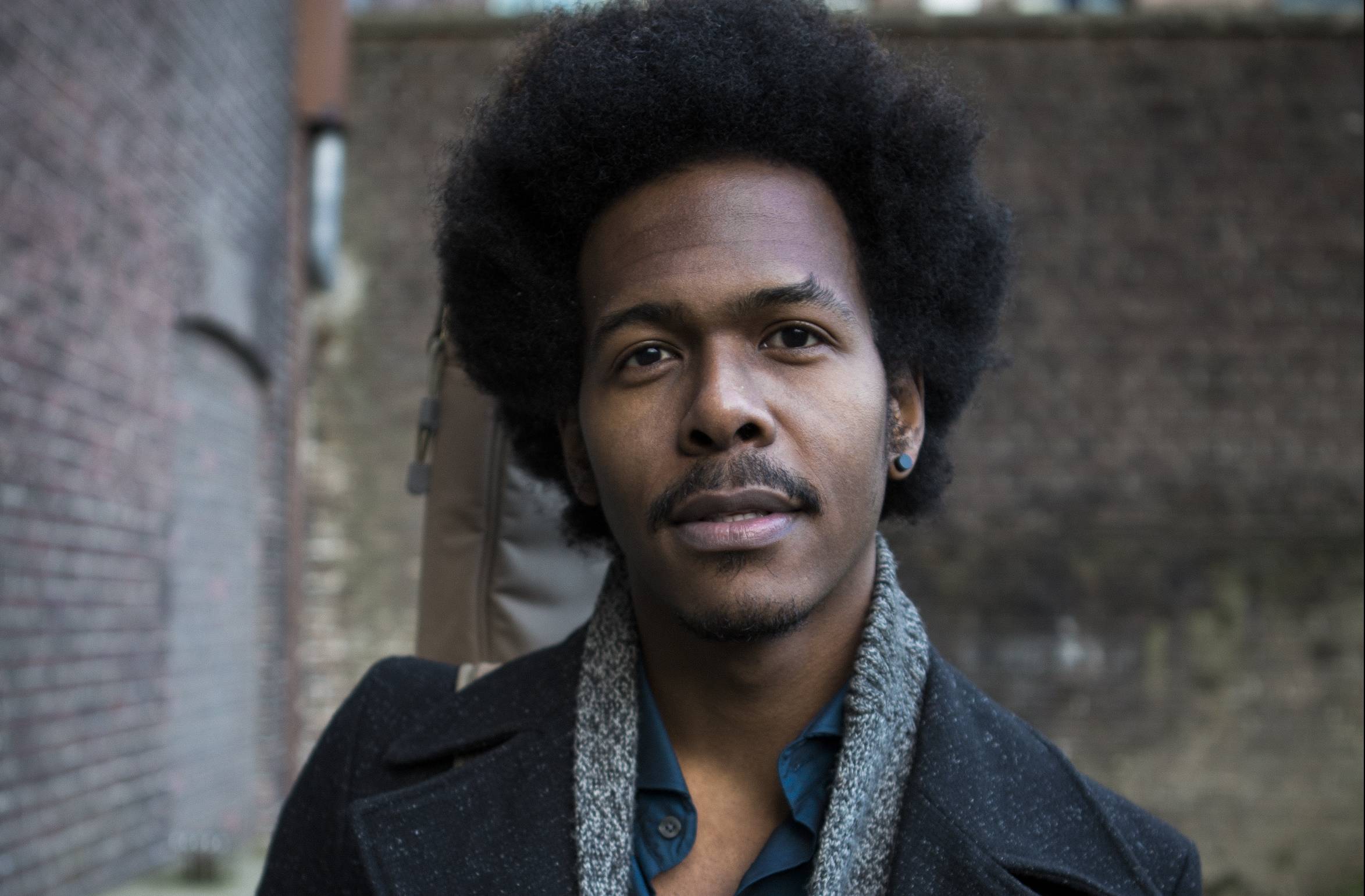 Fotografía promocional de Concierto de Jeangu Macrooy en Leiden