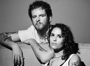 Fotografia promocional de Jenny and the Nodrums.
