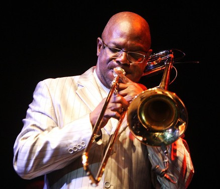 Fotografía promocional de Jesús Aguaje Ramos & Buena Vista Orchestra concert in Manchester