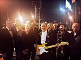 Fotografía promocional de Jimmie Vaughan & the Tilt-A-Whirl Band