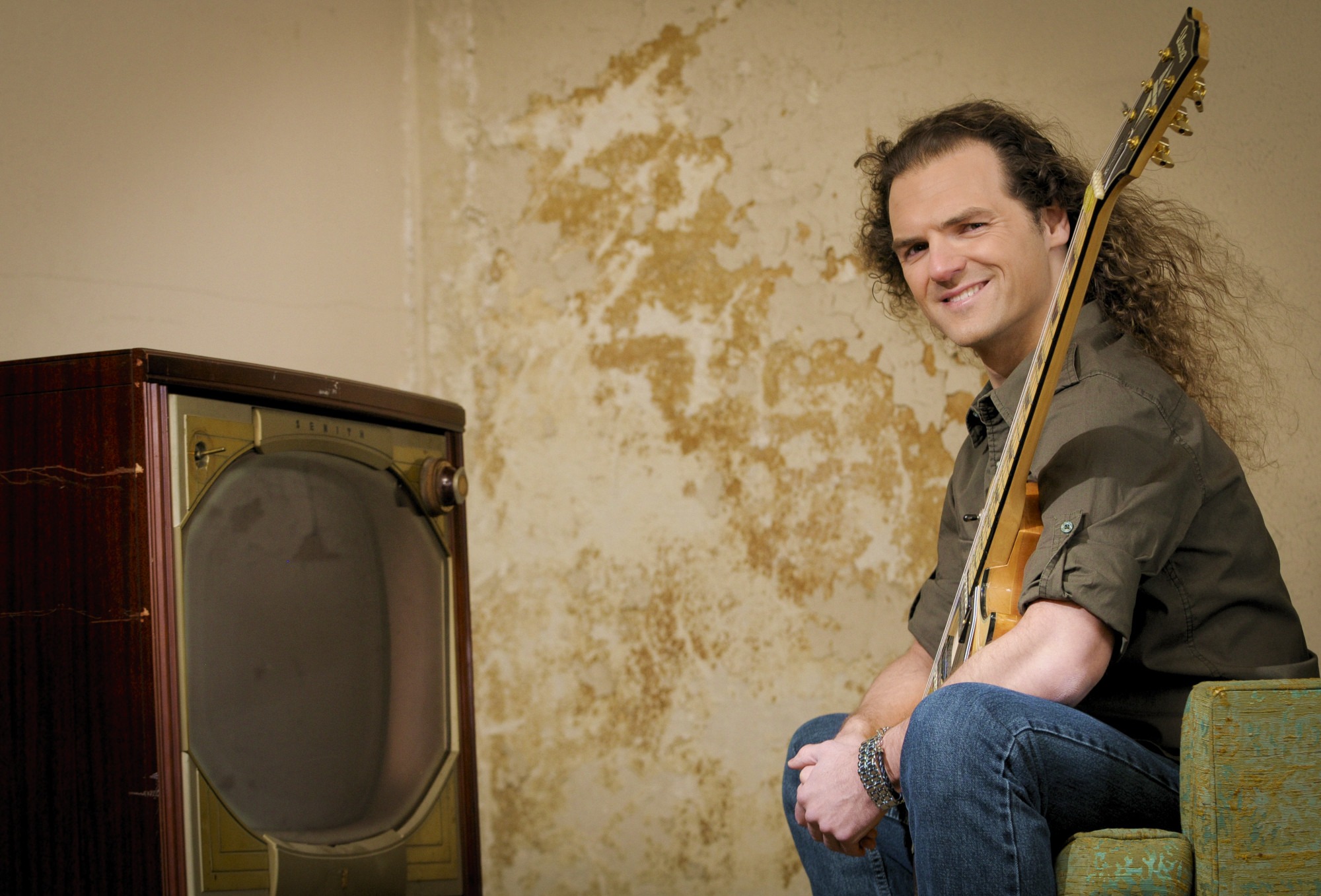 Promotional photograph of Concierto de Joe Vitale Jr en Akron.