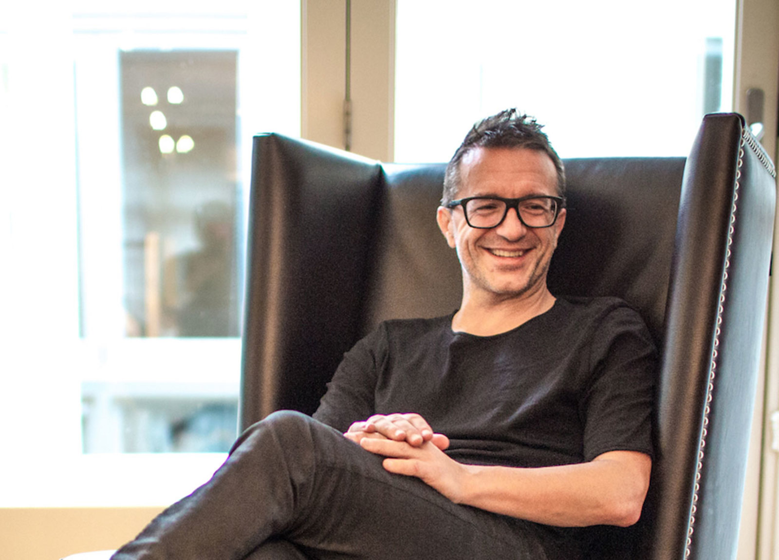 Promofoto von John Acquaviva.