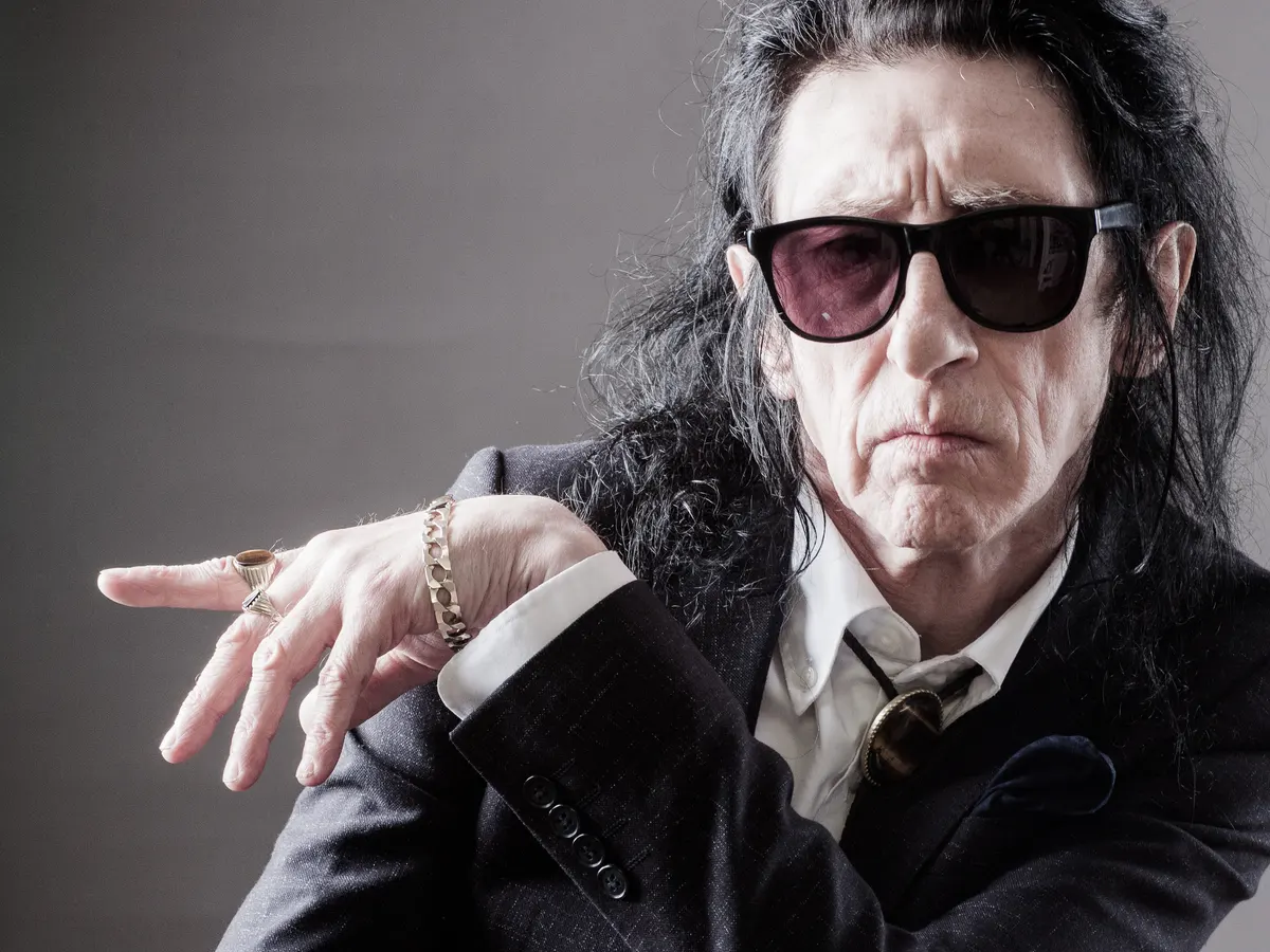 Promofoto von Concierto de John Cooper Clarke en Reading.