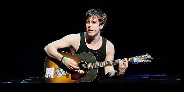 Promofoto von John Gallagher Jr..