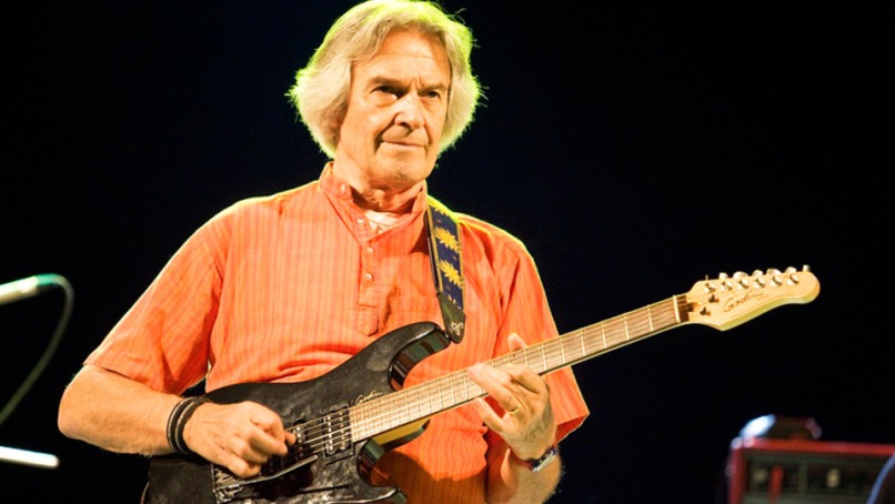 Fotografía promocional de John McLaughlin