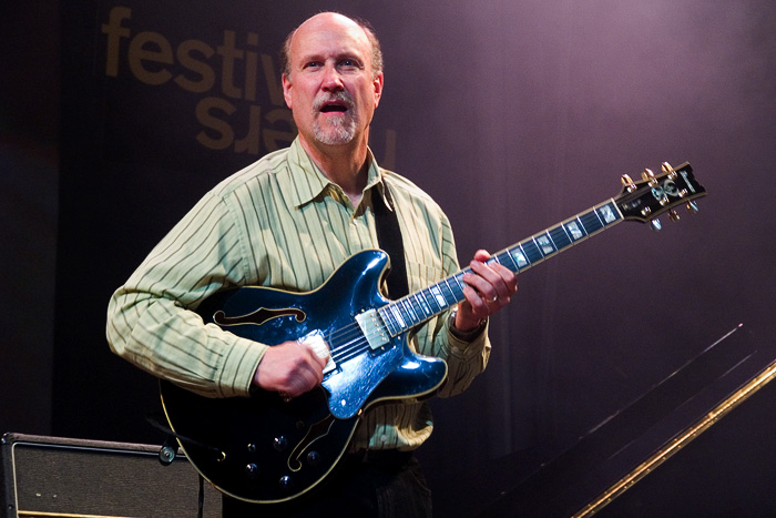 Fotografía promocional de John Scofield