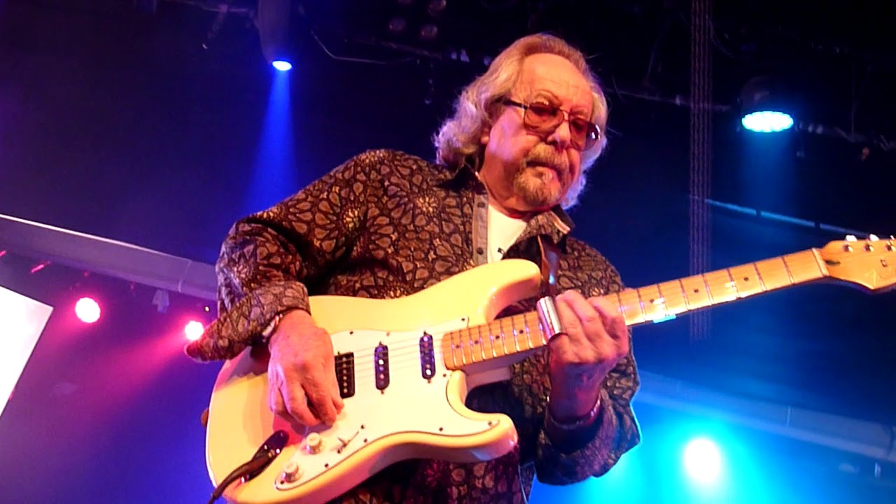 Fotografia promocional de Johnnie Guitar Williamson's Blue Swamp.