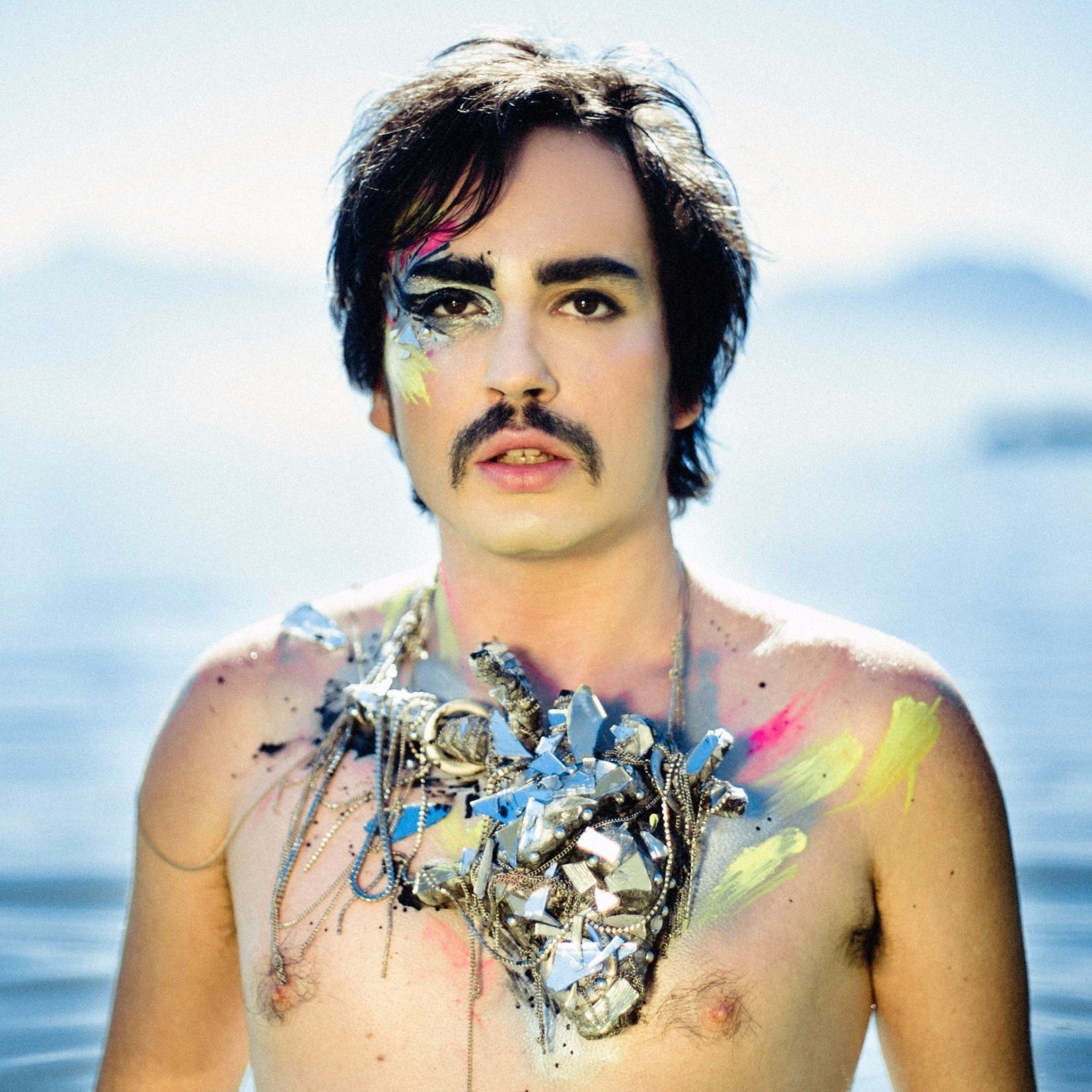 Fotografía promocional de Johnny Hooker