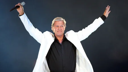 Fotografía promocional de Concierto de Johnny Logan en Greve