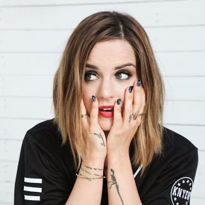 Fotografia promocional de JoJo.