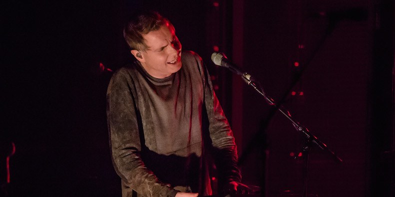 Promotional photograph of Jónsi.