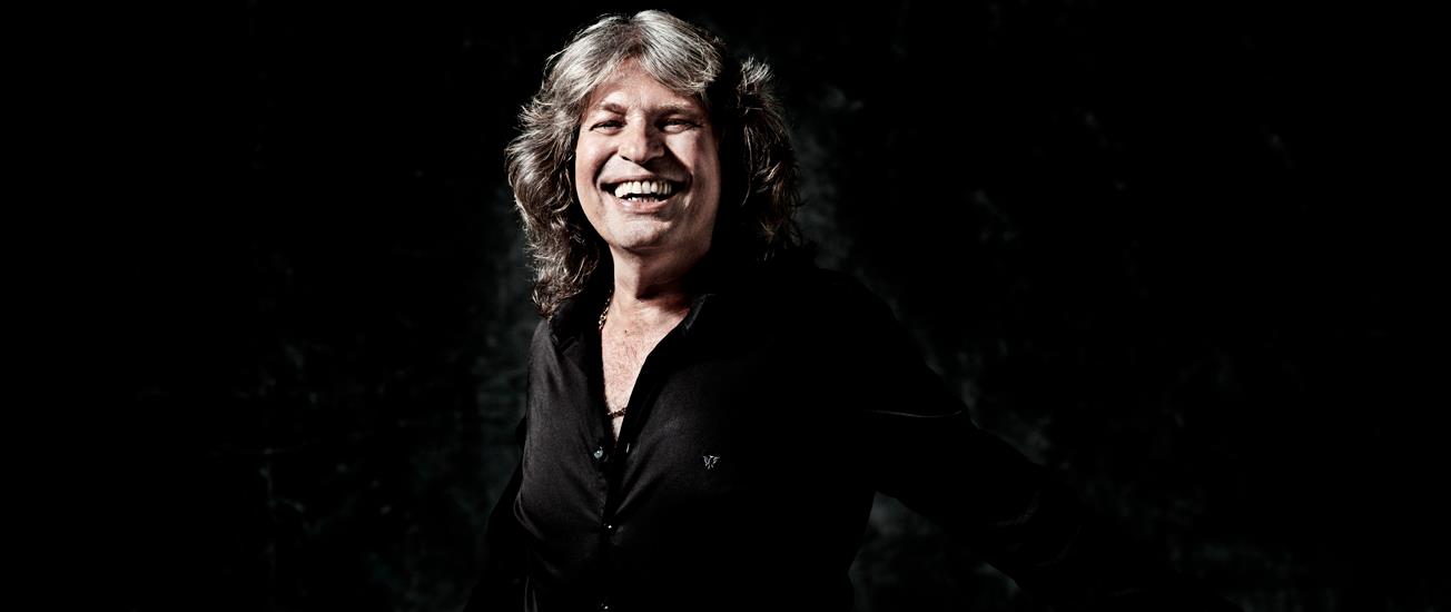 Fotografía promocional de José Mercé