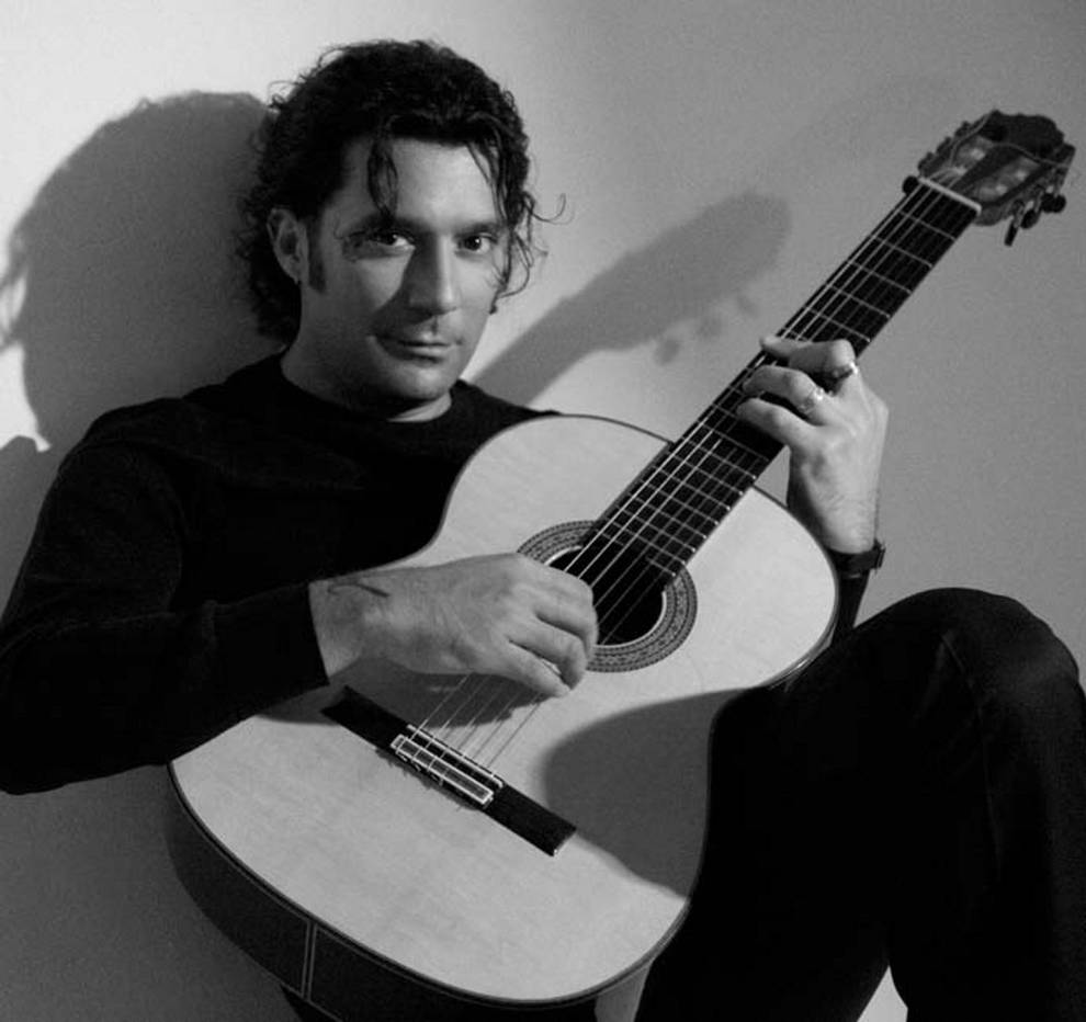 Promotional photograph of Josemi Carmona.