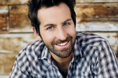 Fotografía promocional de Josh Kelley
