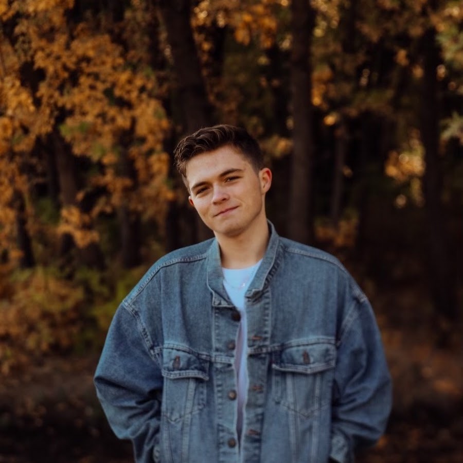 Fotografía promocional de Concierto de Josiah Queen en Plainview