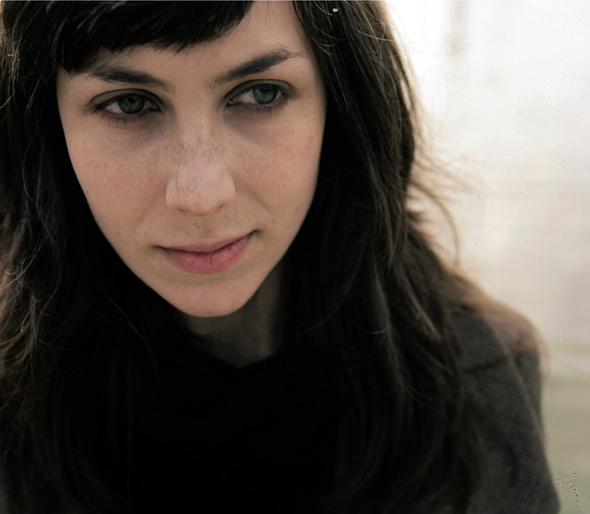 Fotografía promocional de Julia Holter