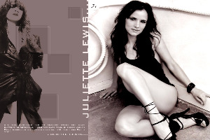 Promotional photograph of Juliette Lewis.