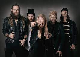 Fotografia promocional de Junkyard Drive.
