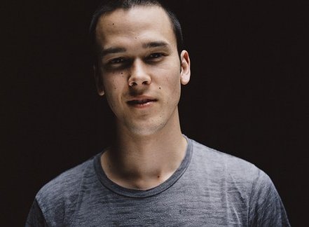 Fotografía promocional de Justin Nozuka