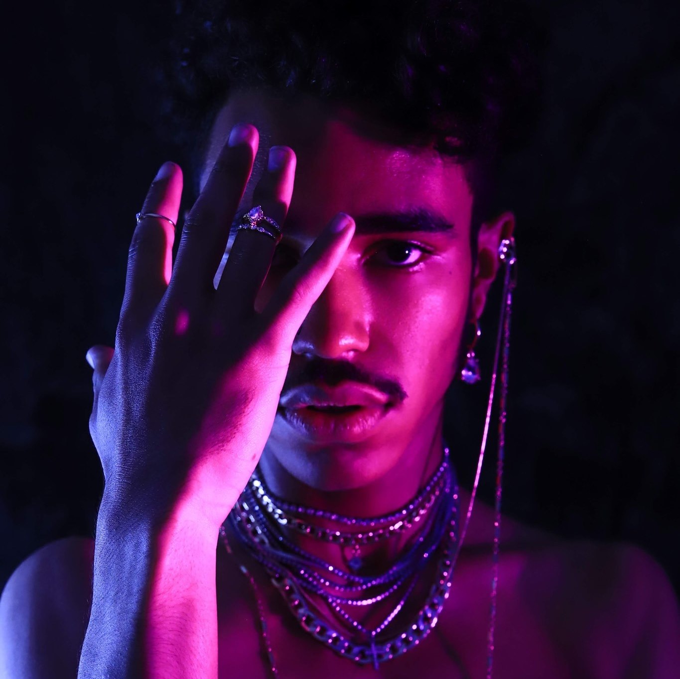 Fotografia promocional de Kahlil Nash.
