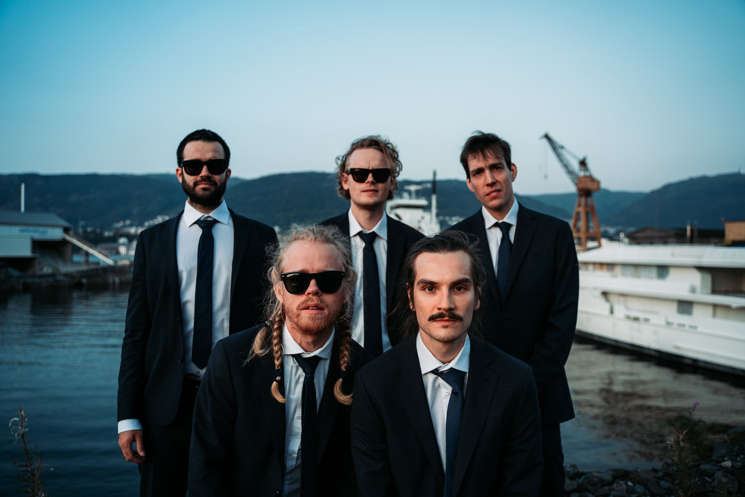Promotional photograph of Kakkmaddafakka.
