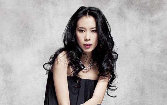 Fotografía promocional de Karen Mok
