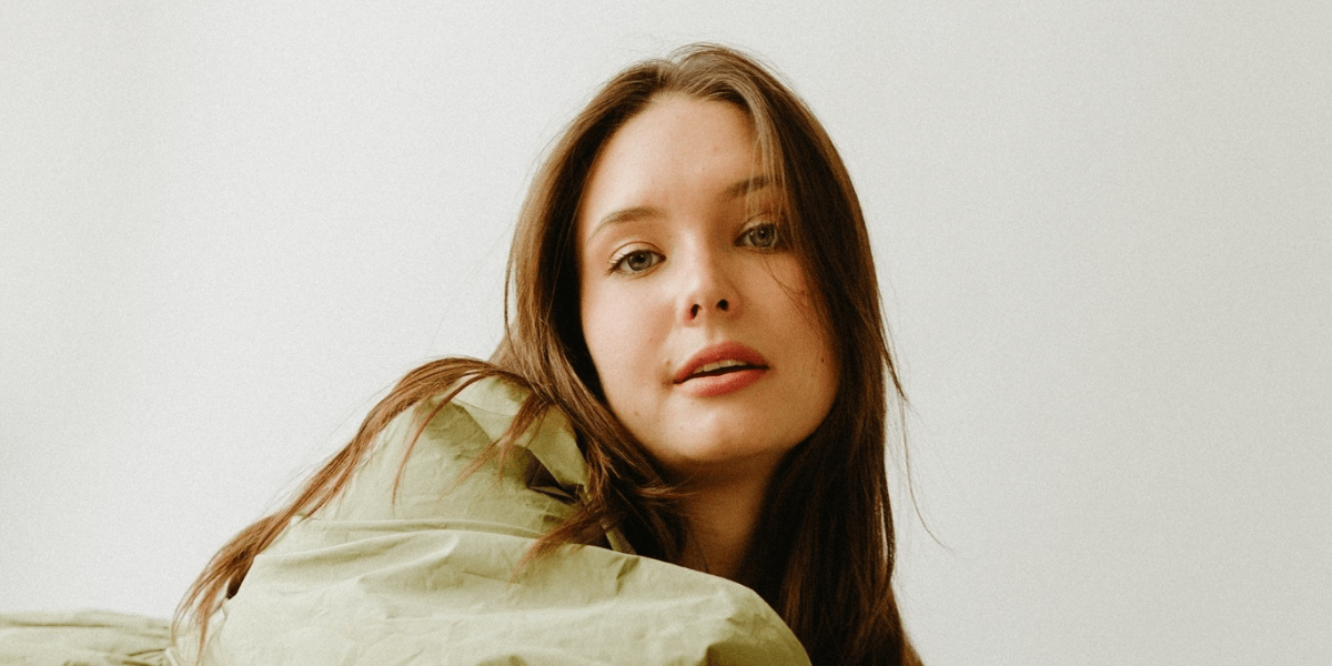 Promotional photograph of Katie Tupper.