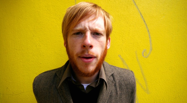 Promofoto von Kevin Devine.