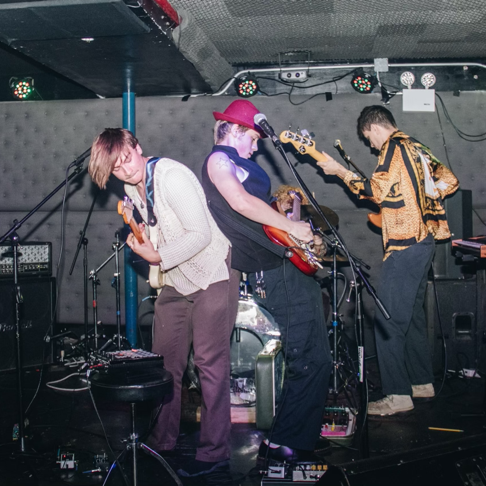 Fotografia promocional de Kid at the Corner.
