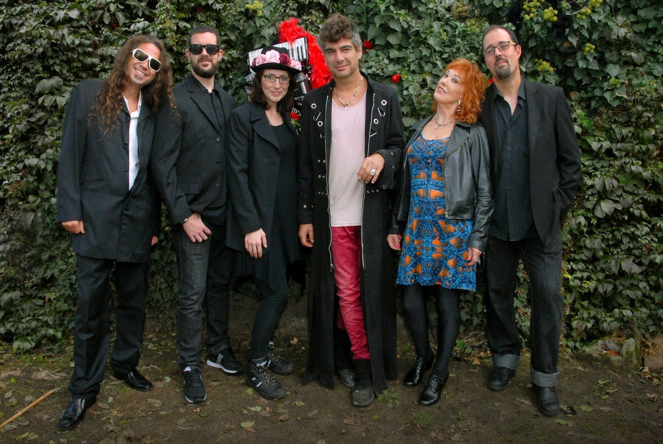 Fotografía promocional de Kike Suarez y La Desbandada