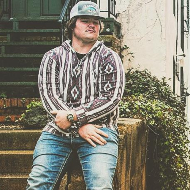 Promotional photograph of Concierto de Kolby Cooper en College Station.