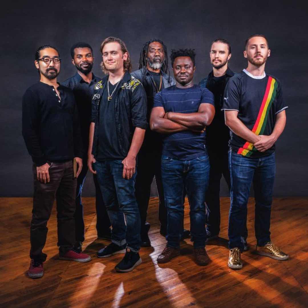 Fotografia promocional de Kotoko Brass.