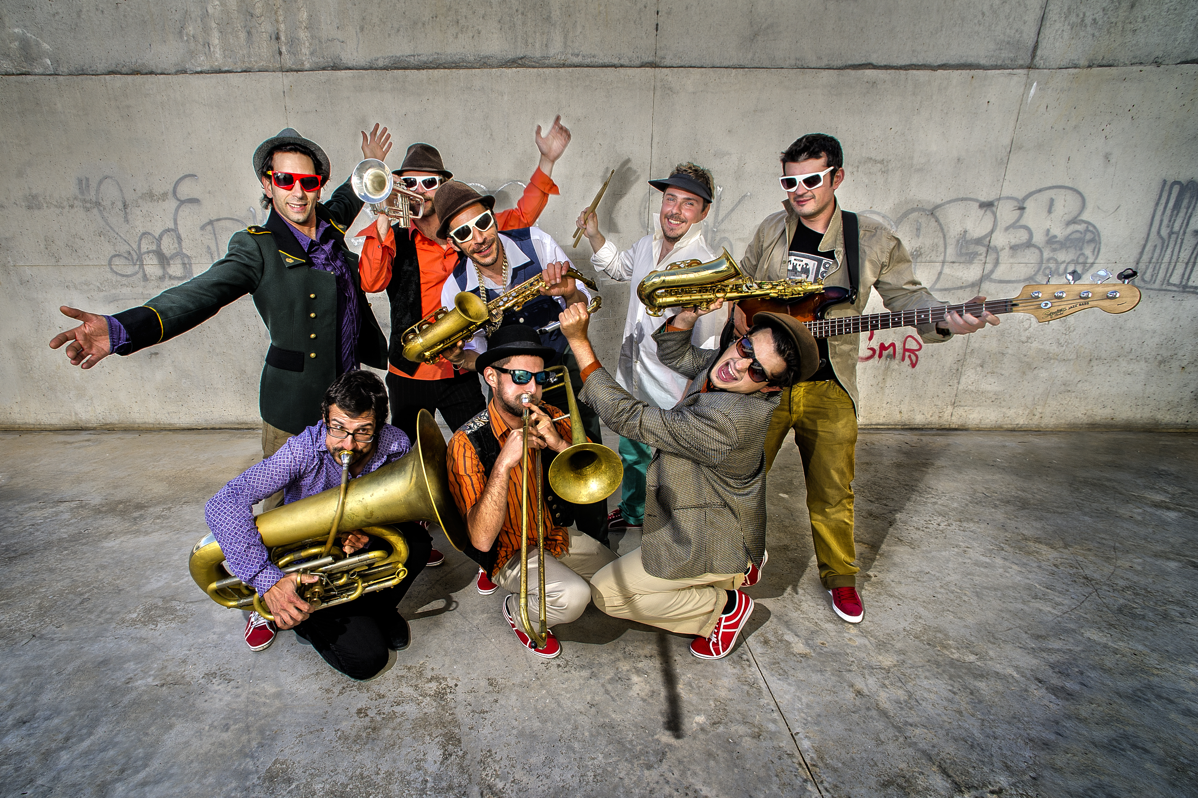 Fotografía promocional de Kumpania Algazarra