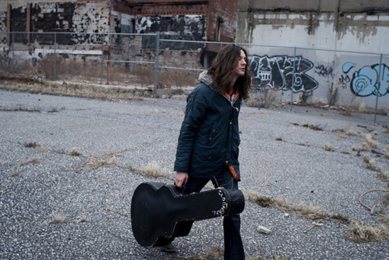 Promotional photograph of Kurt Vile.