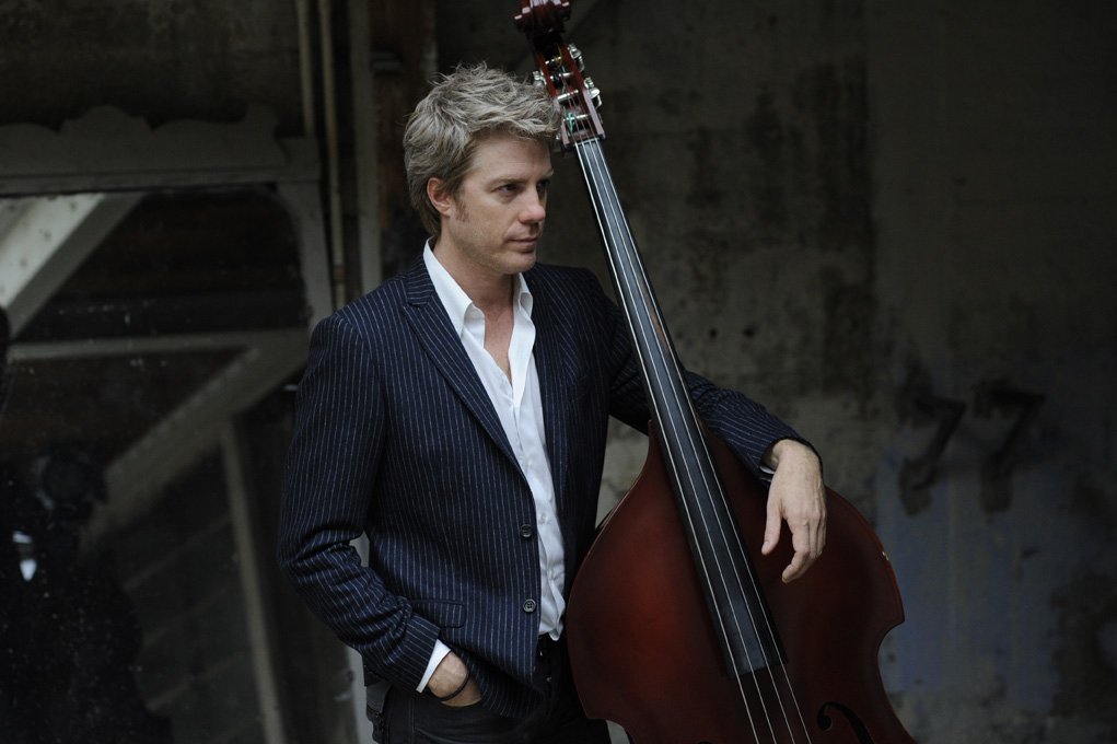 Fotografía promocional de Kyle Eastwood