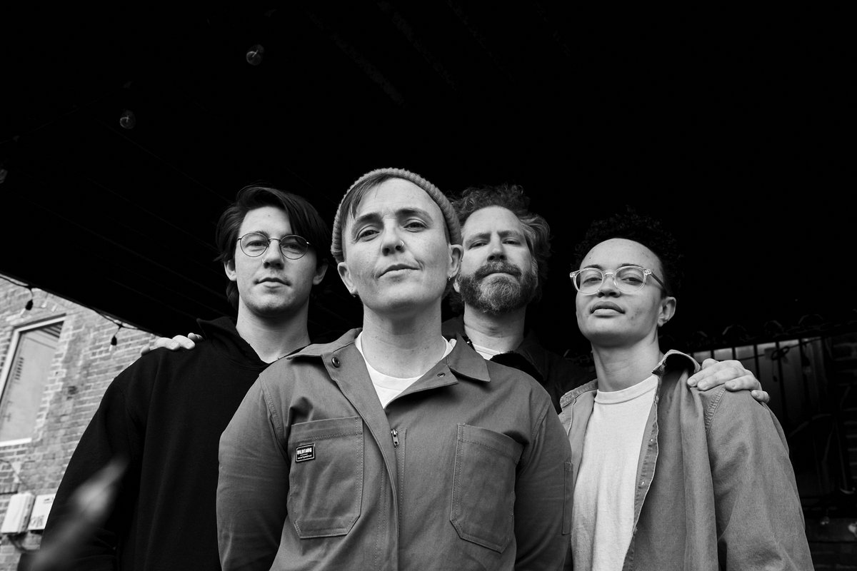 Fotografia promocional de Kym Register + The Meltdown Rodeo.