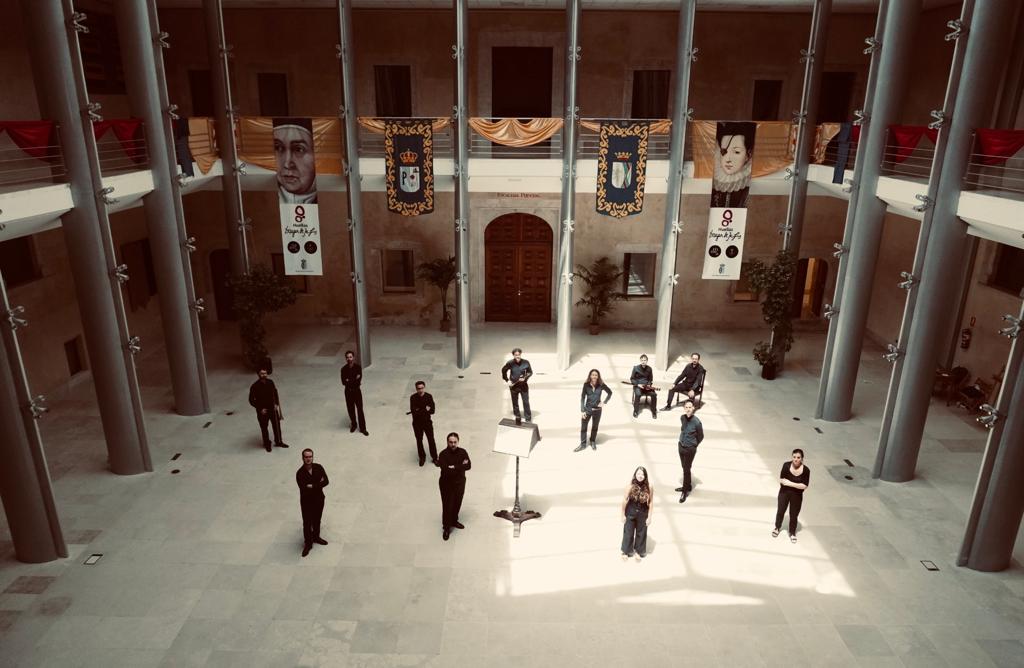 Fotografia promocional de La Academia de los Nocturnos.