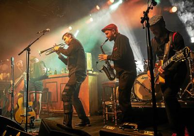 Promotional photograph of La Gapette.