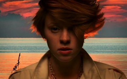 Fotografía promocional de La Roux