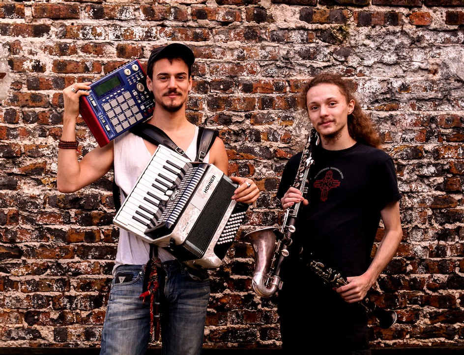 Fotografía promocional de Le Mange Bal